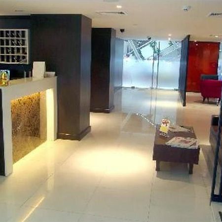 24 Inn Hotel Bangkok Buitenkant foto