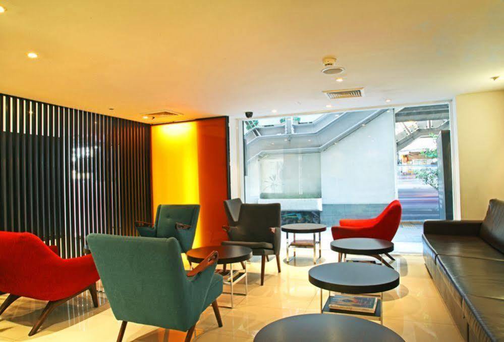 24 Inn Hotel Bangkok Buitenkant foto